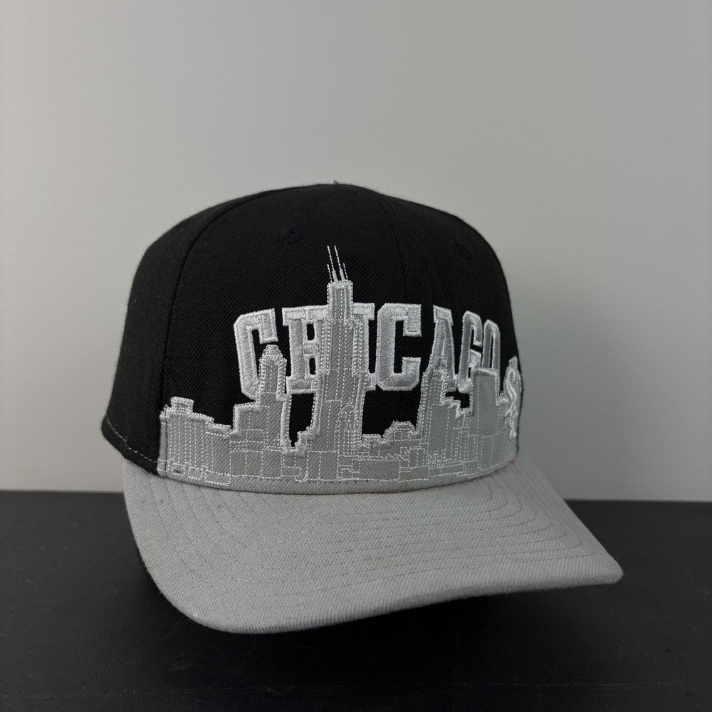 New Era Chicago White Sox MLB Fitted Hat Black City Skyline Baseball Cap 7 1/2